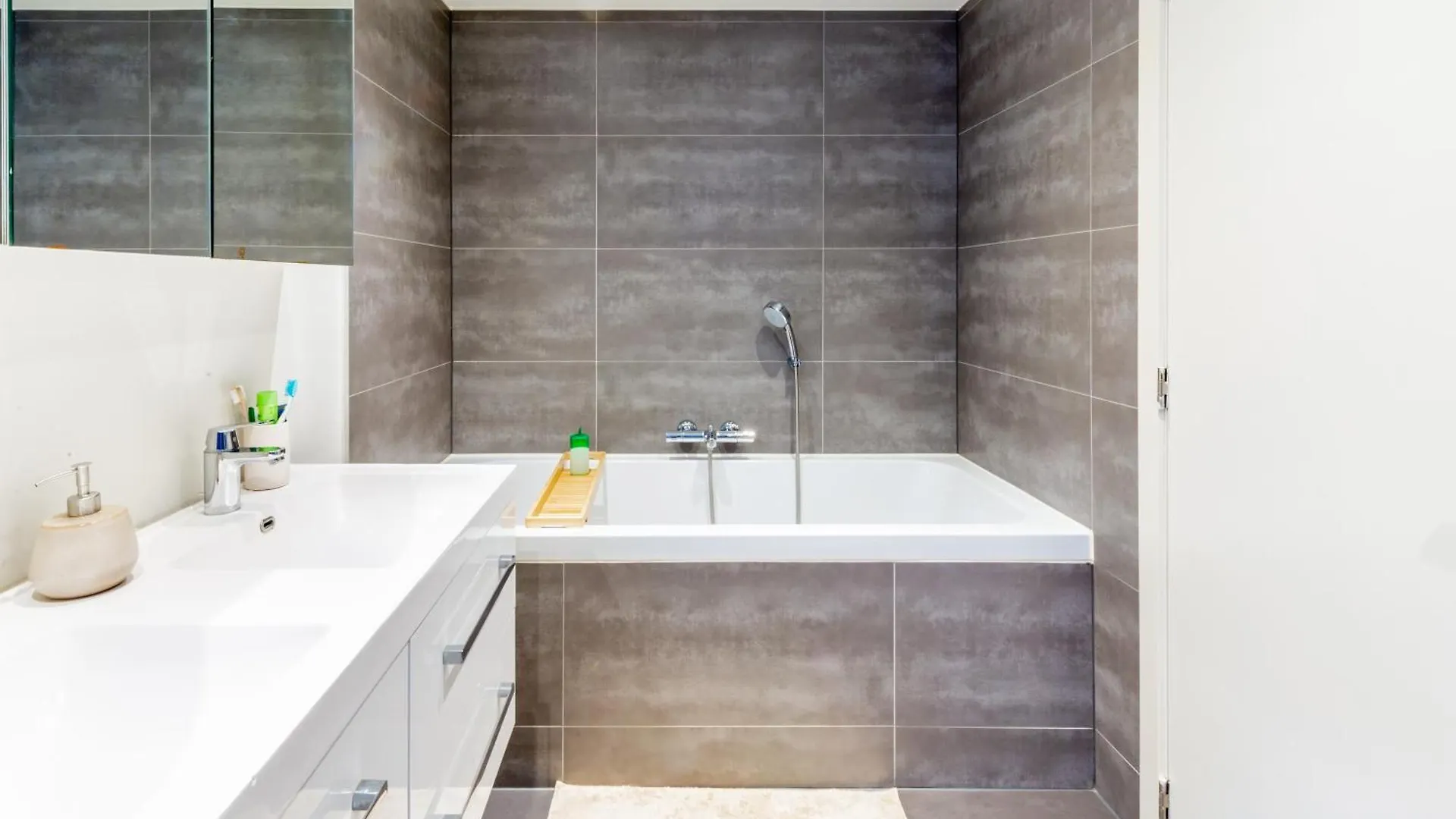 Private Penthouse With Unique View - Central Antwerpia